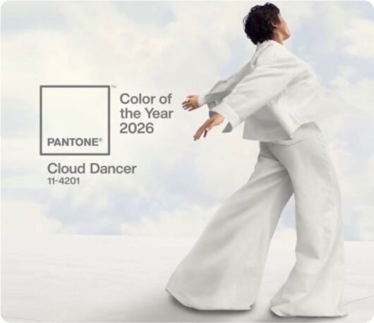 Тренды в одежде 2026: Cloud Dancer (облачный танцор).